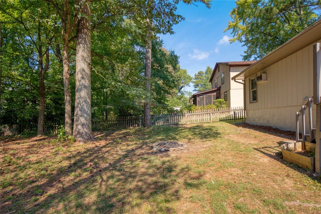 2494 Rhoanoke Drive