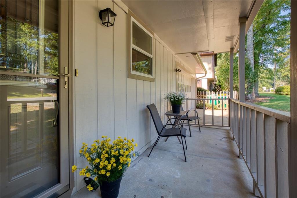 2494 Rhoanoke Drive