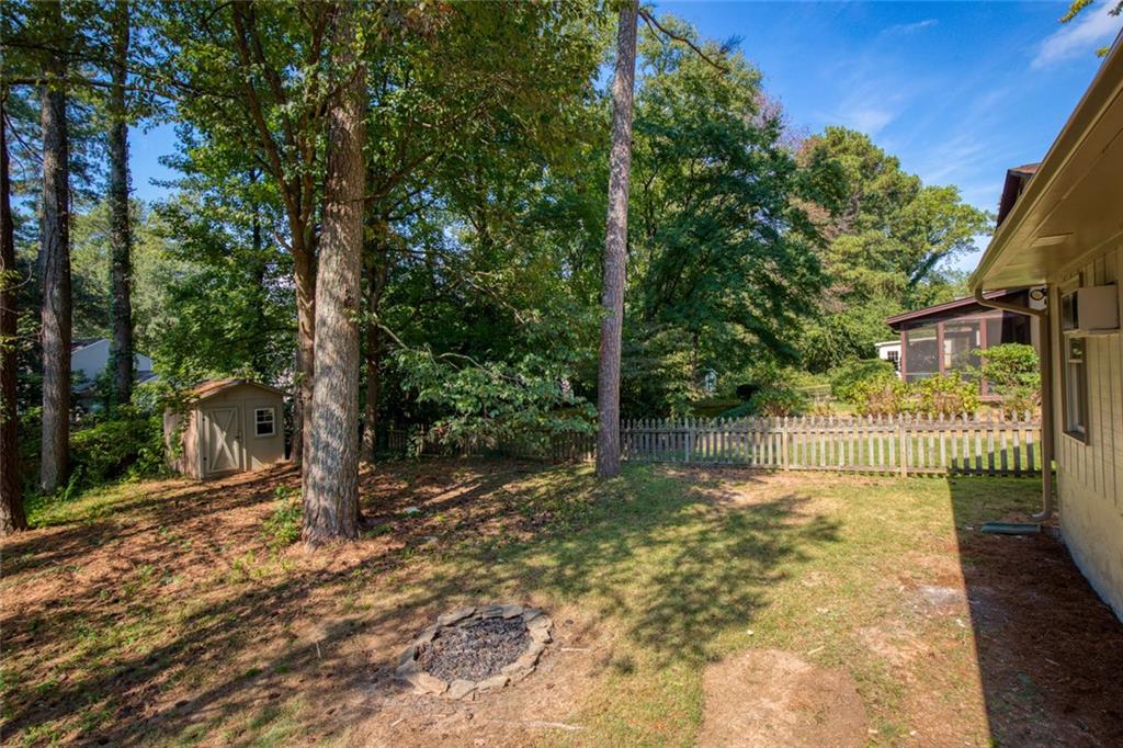 2494 Rhoanoke Drive