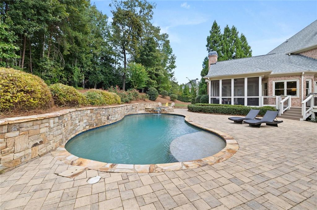 8030 Coventry Pointe