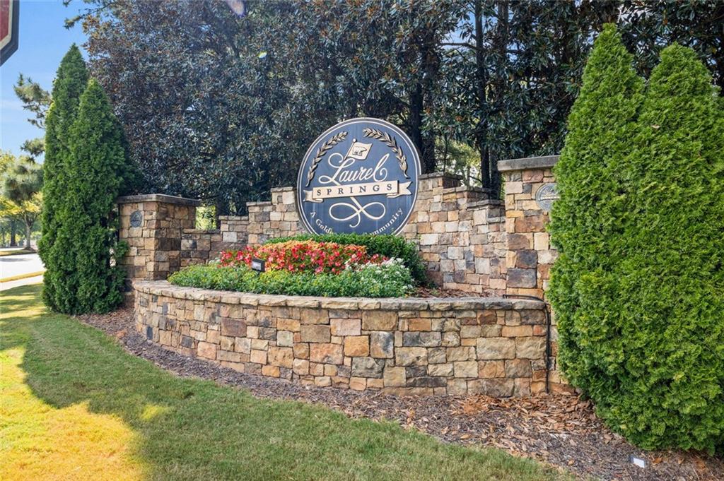 8030 Coventry Pointe
