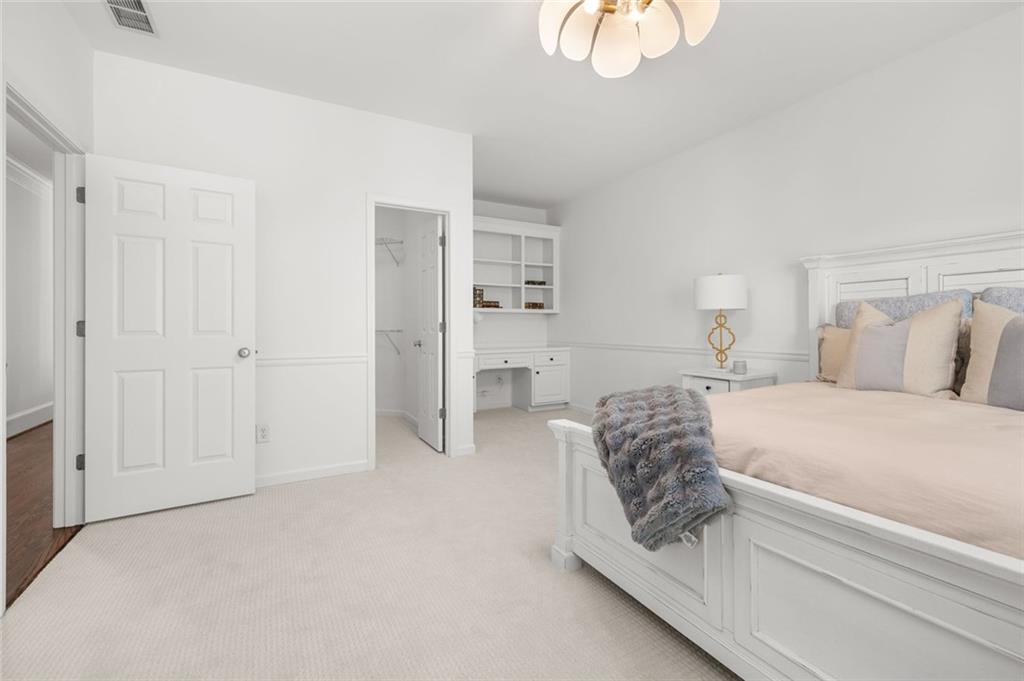 8030 Coventry Pointe