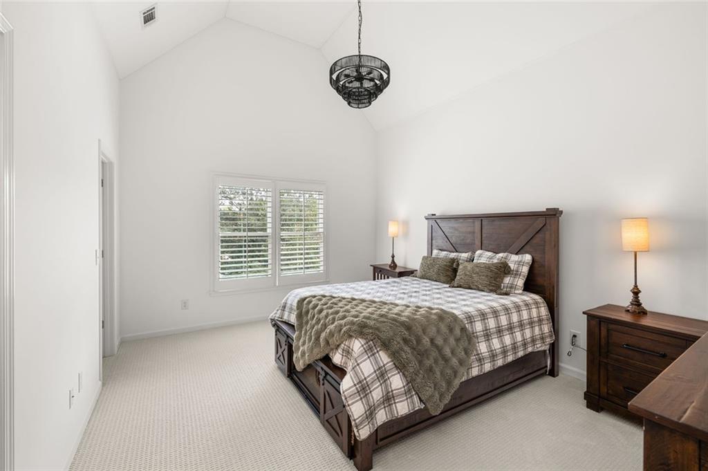 8030 Coventry Pointe