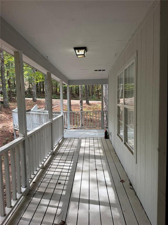 425 Falcon Circle