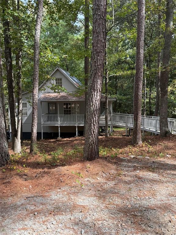 425 Falcon Circle