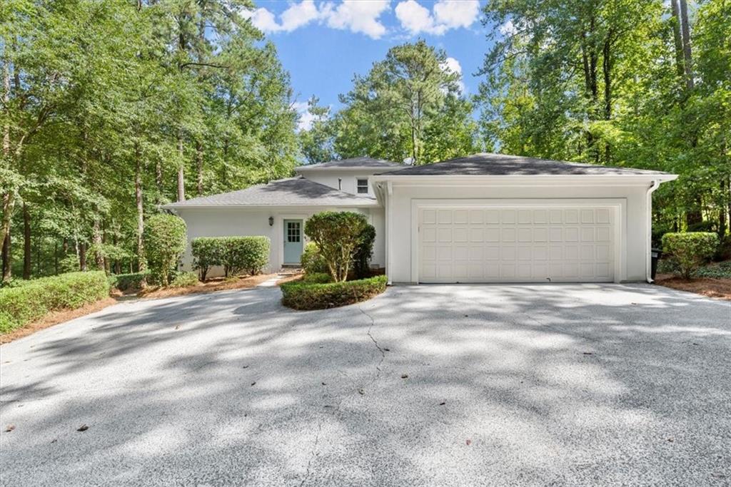 1525 Huntingford Drive