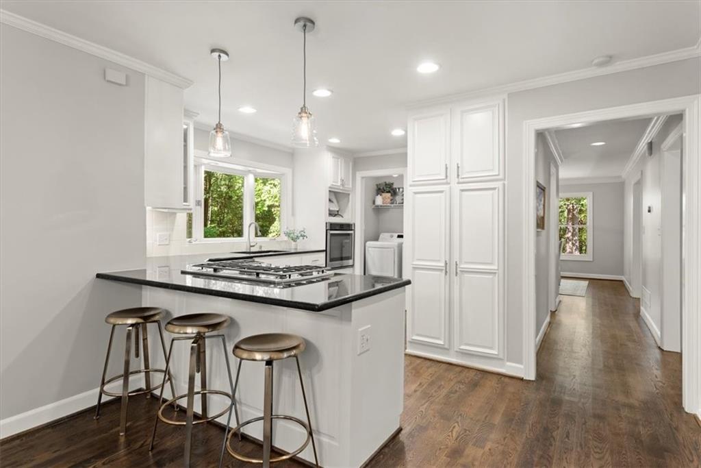 1525 Huntingford Drive