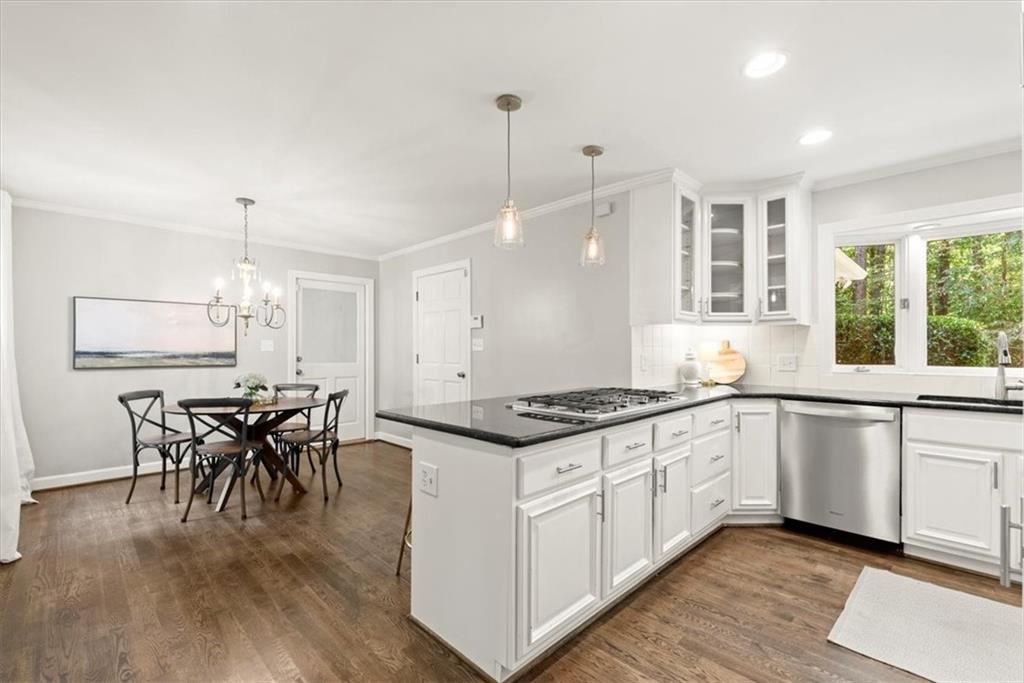 1525 Huntingford Drive