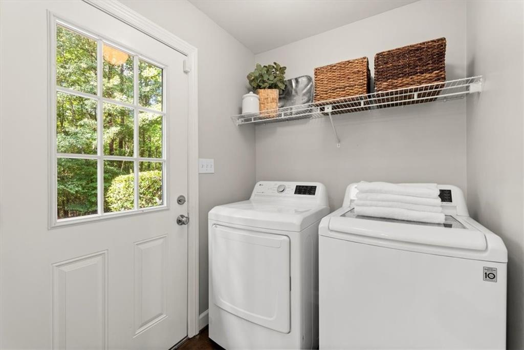 1525 Huntingford Drive