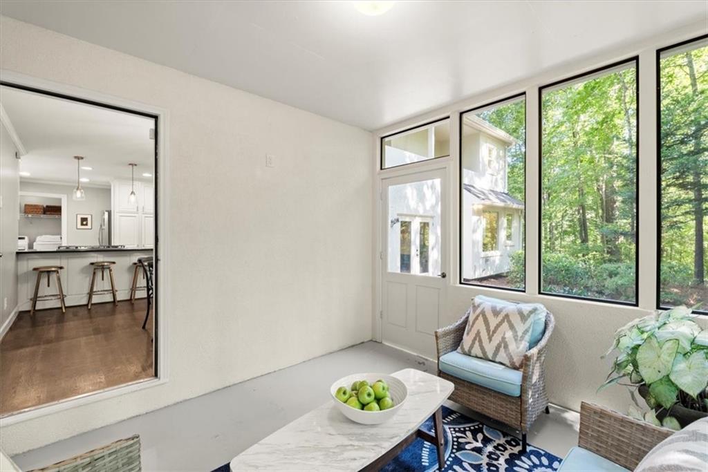 1525 Huntingford Drive