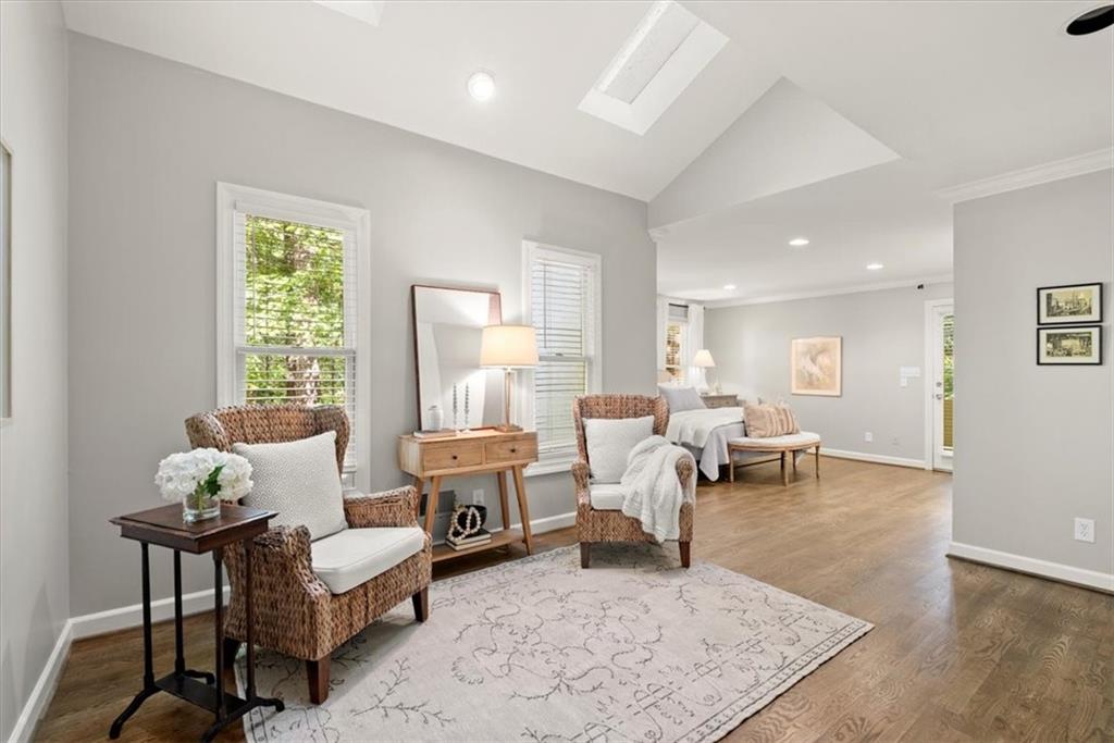 1525 Huntingford Drive