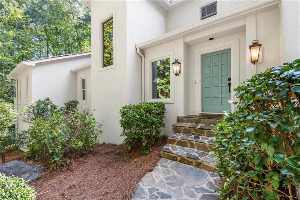 1525 Huntingford Drive