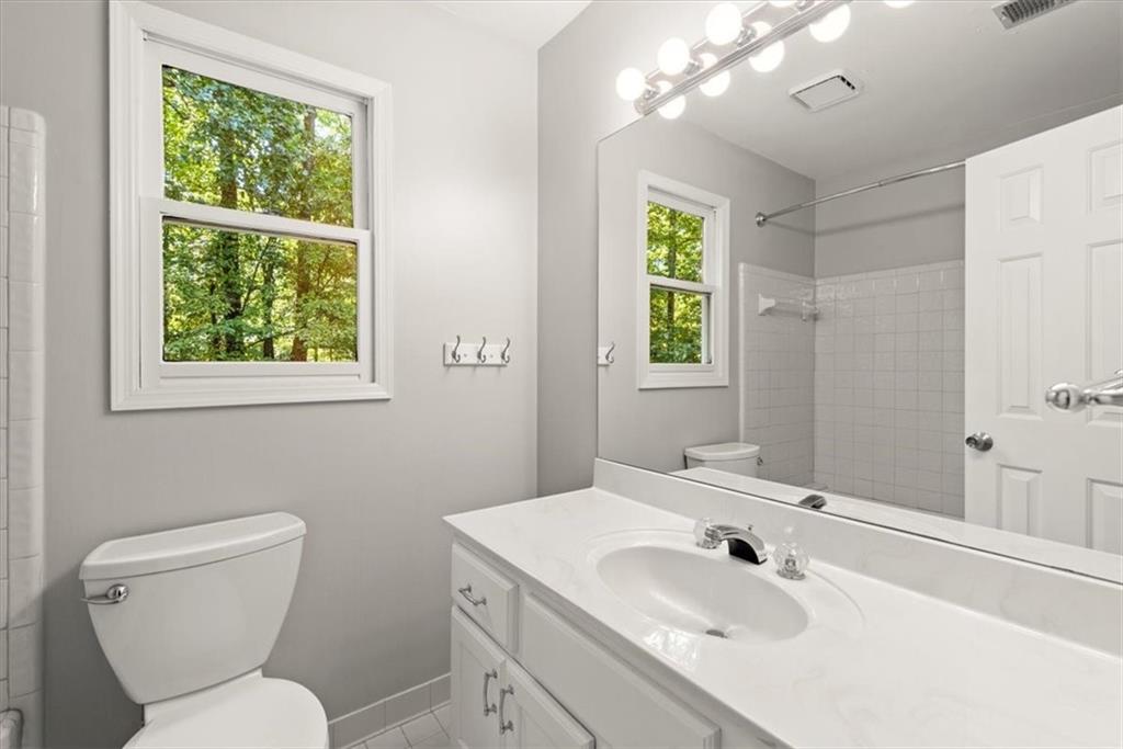 1525 Huntingford Drive