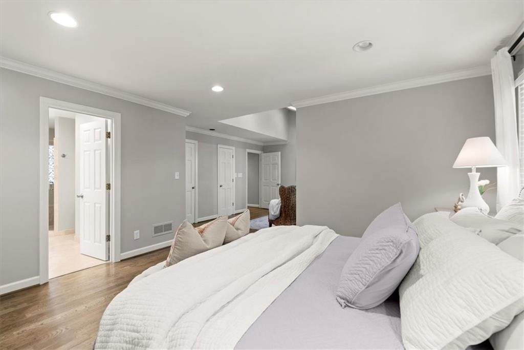 1525 Huntingford Drive