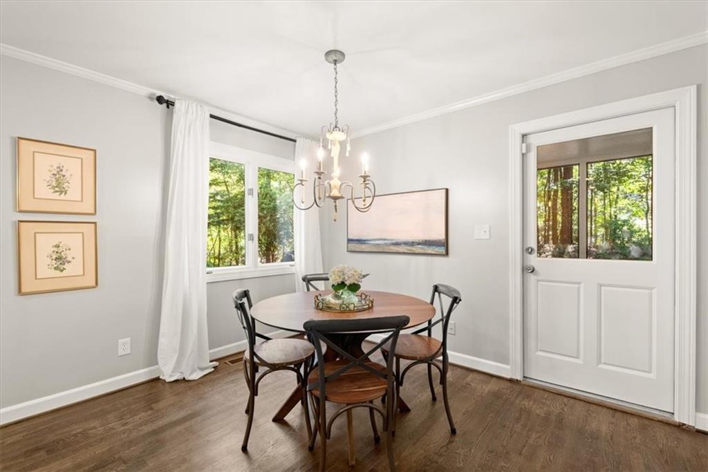 1525 Huntingford Drive