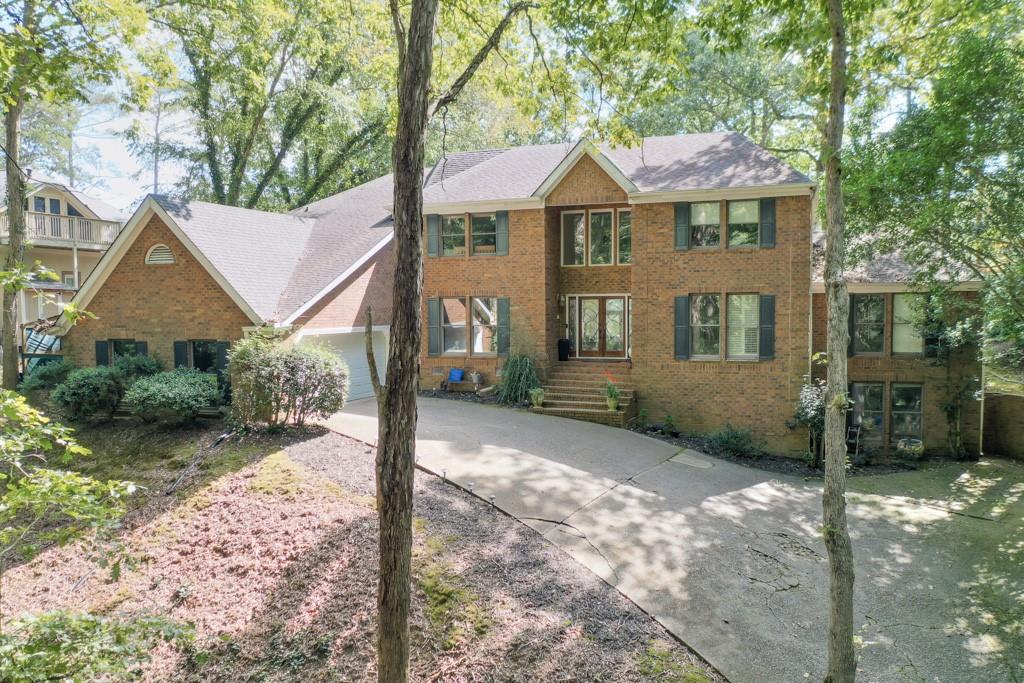 521 Pine Valley Road SE