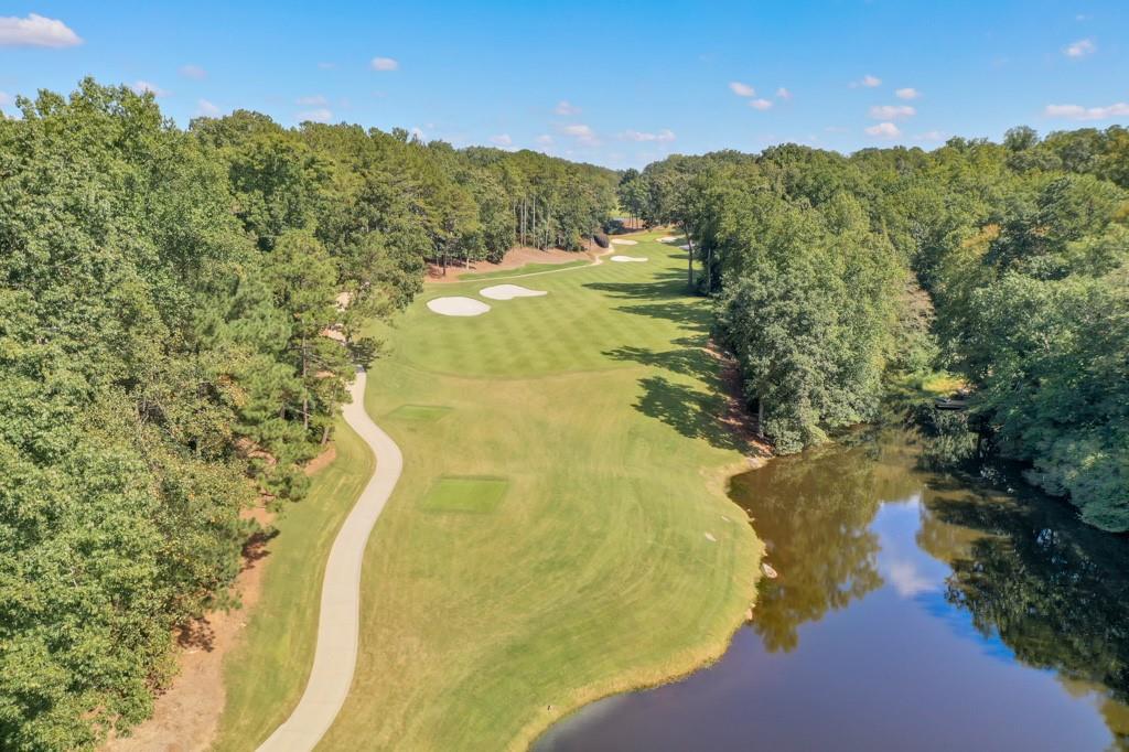 521 Pine Valley Road SE