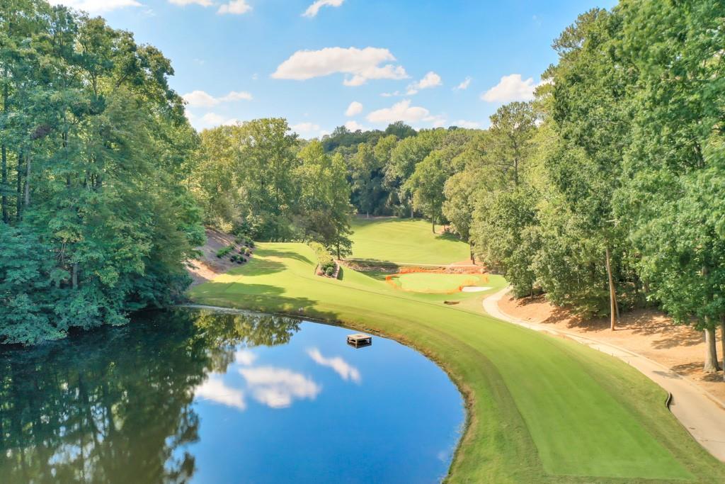 521 Pine Valley Road SE