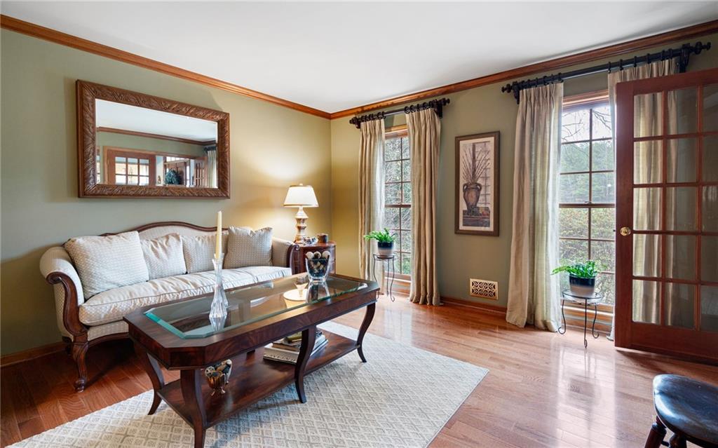 1351 SHEFFIELD Parkway