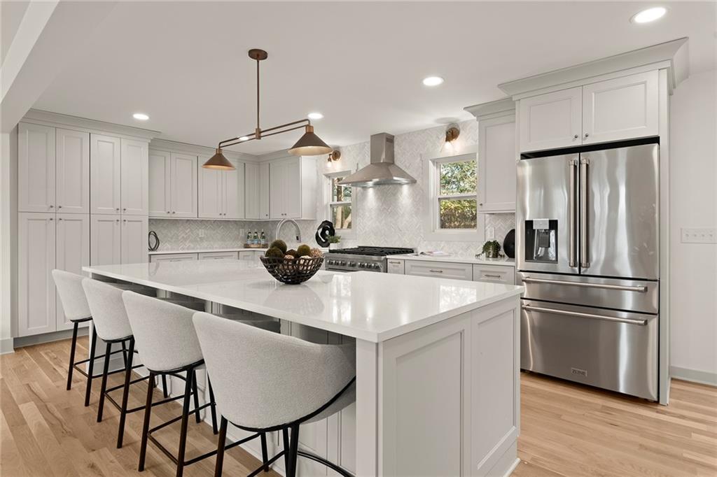 3987 Bonnington Court