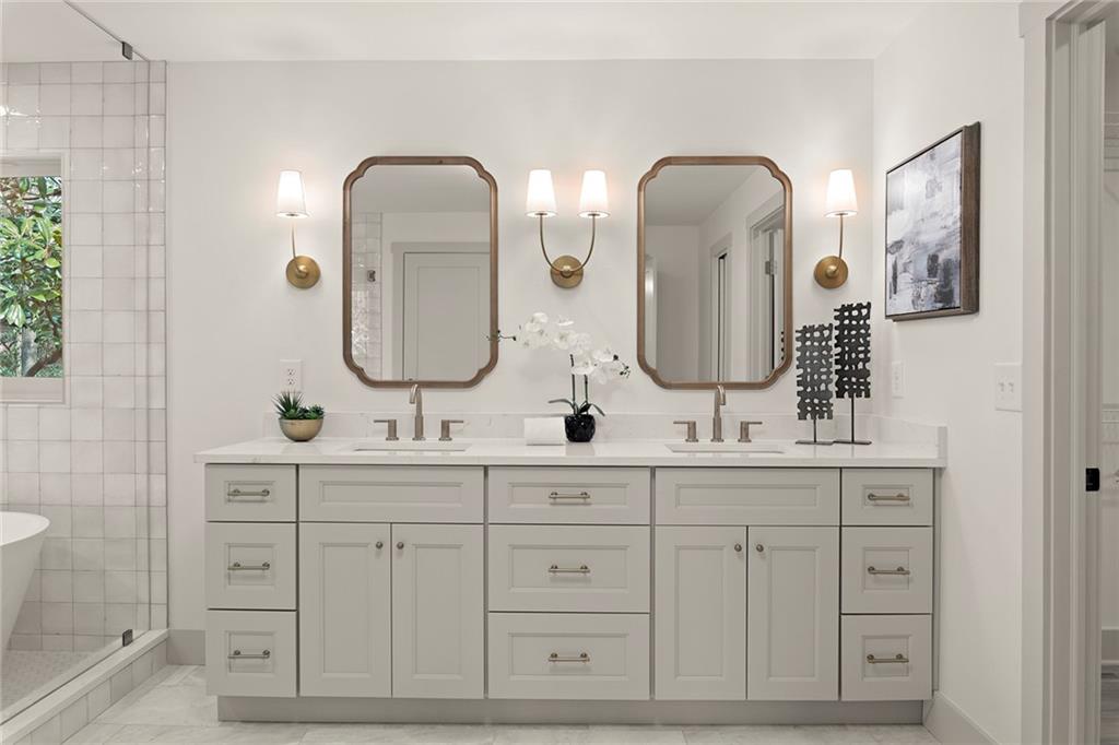 3987 Bonnington Court