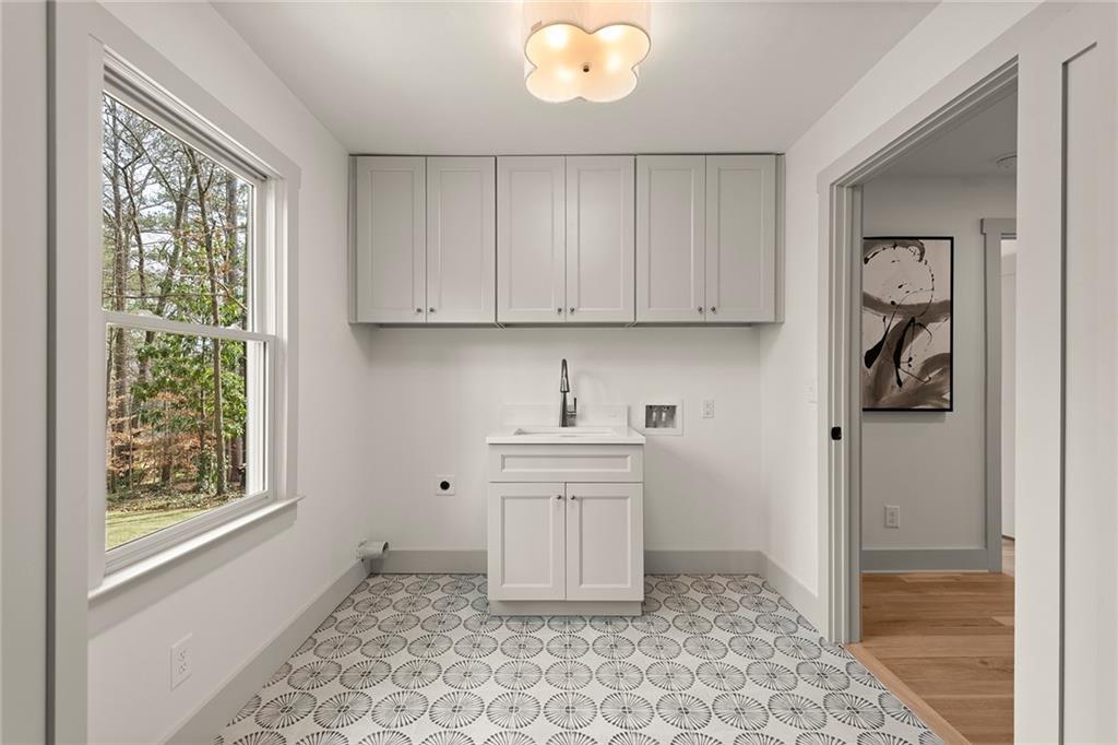 3987 Bonnington Court