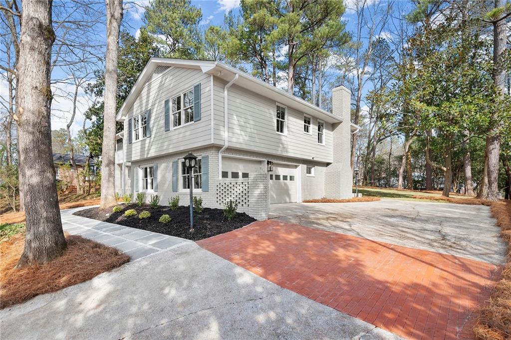 3987 Bonnington Court