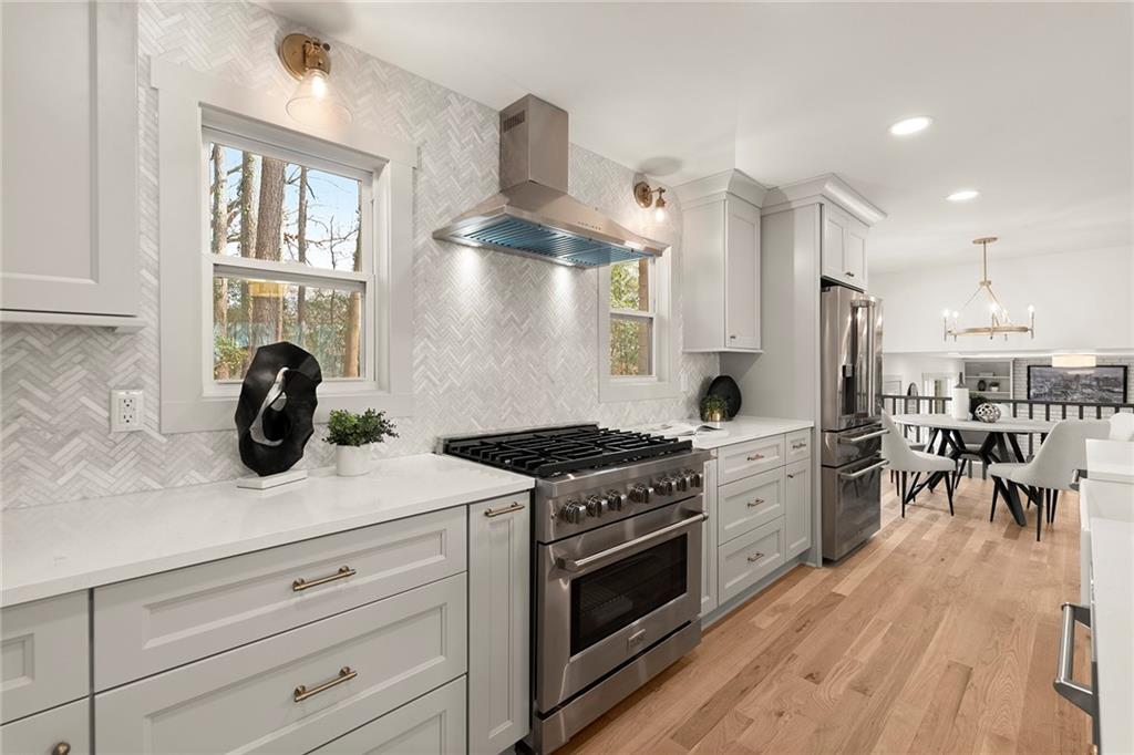 3987 Bonnington Court