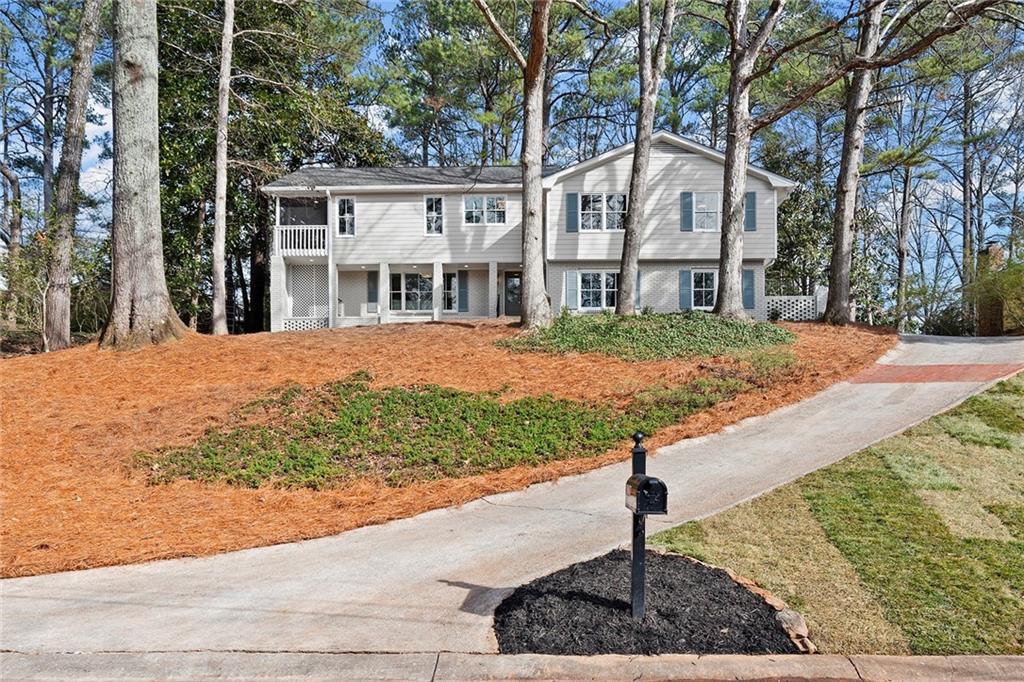 3987 Bonnington Court