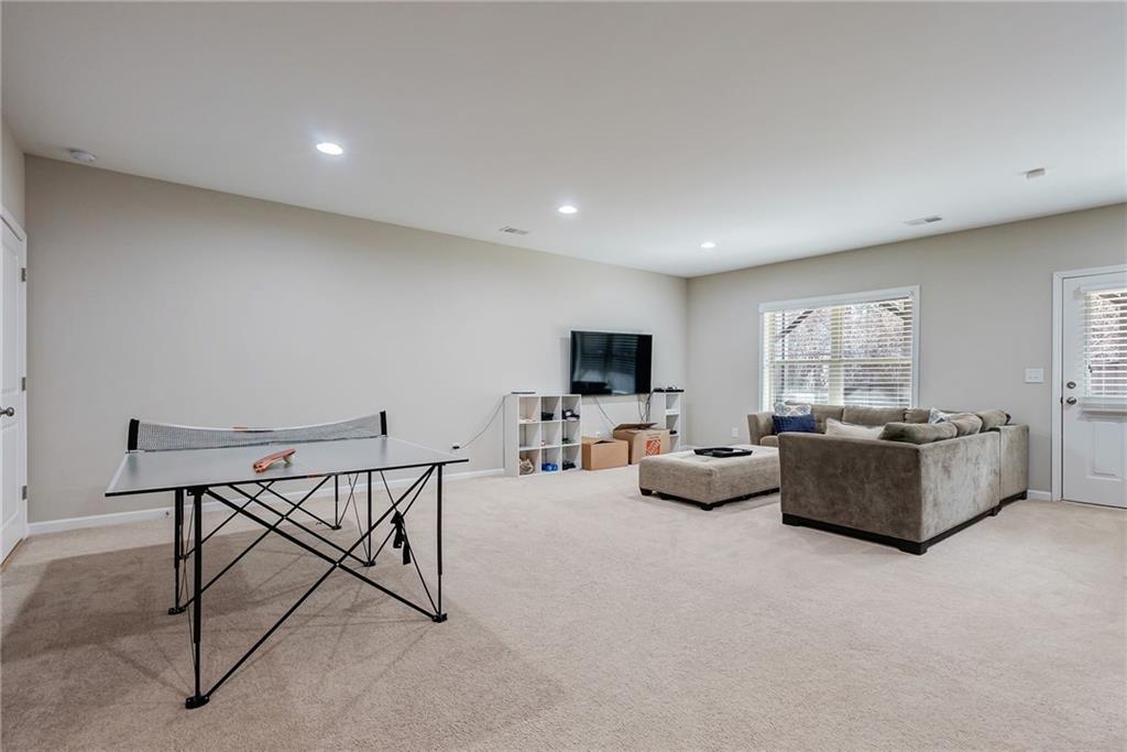 2124 Sonoma Drive SE