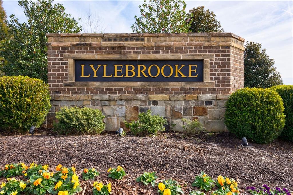 2124 Sonoma Drive SE