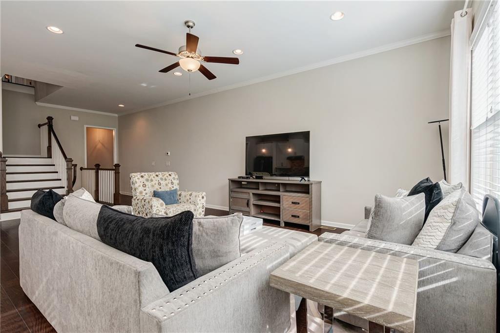 2124 Sonoma Drive SE