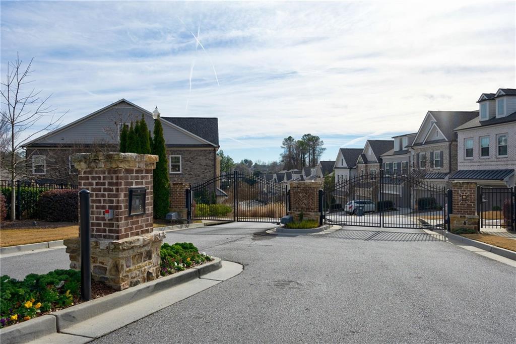 2124 Sonoma Drive SE