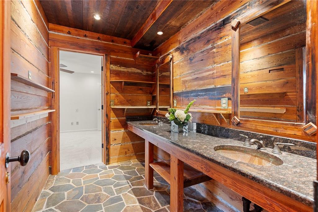 3676 Sope Creek Farm SE