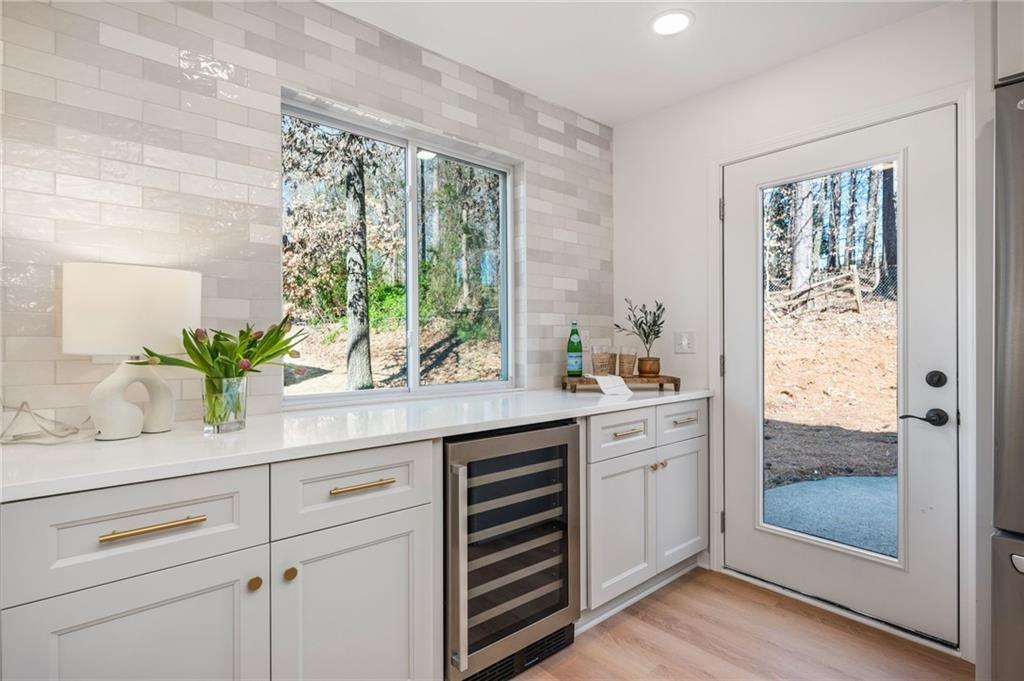 4445 Cove Island Drive NE