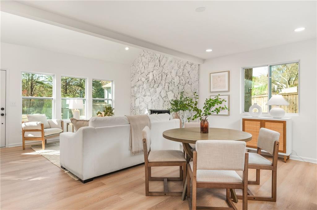 4445 Cove Island Drive NE