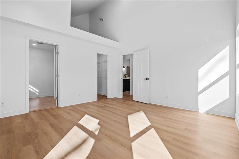 4445 Cove Island Drive NE