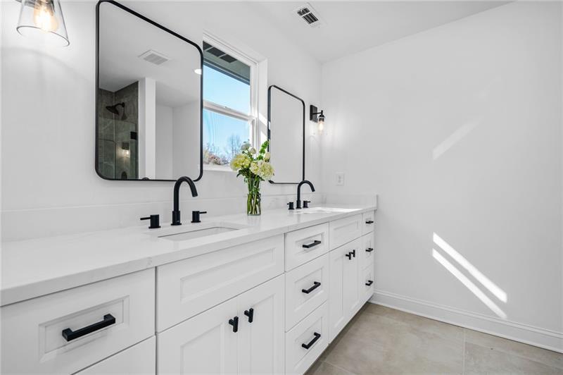 4445 Cove Island Drive NE