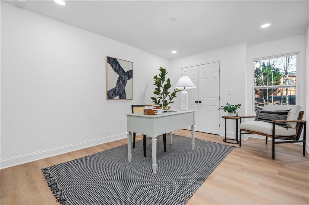 4445 Cove Island Drive NE