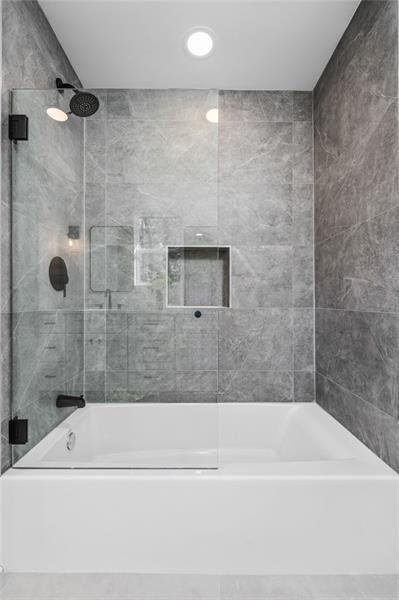 4445 Cove Island Drive NE