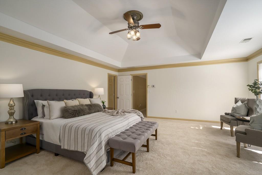 1161 Clarendon Drive