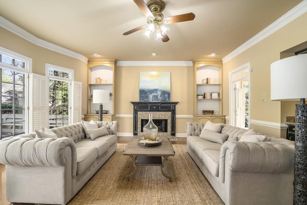 1161 Clarendon Drive