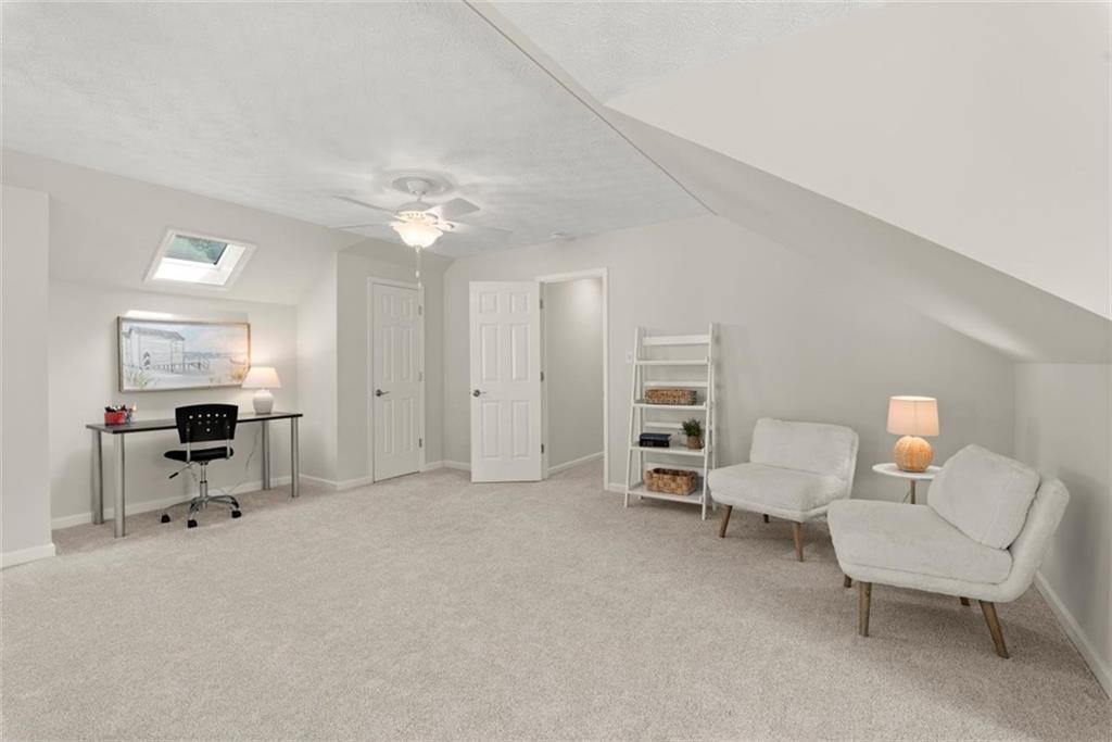 4352 Hampton Woods Drive NE