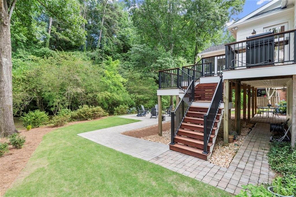 4352 Hampton Woods Drive NE