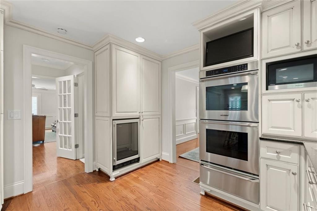 4352 Hampton Woods Drive NE