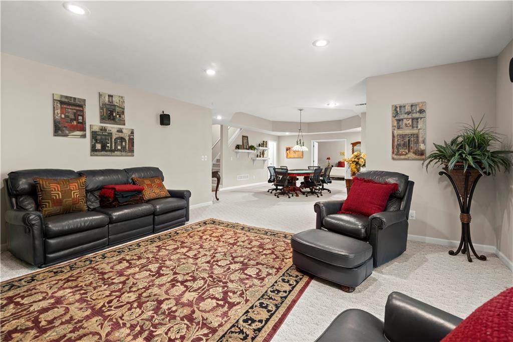 1836 Pemberton Place