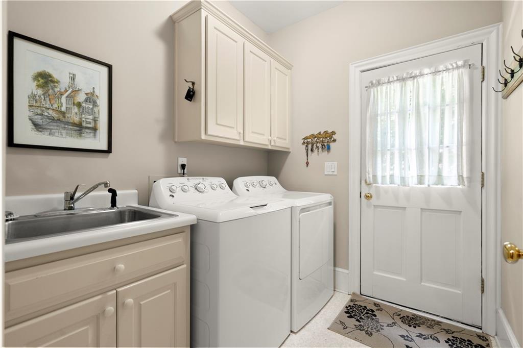 1836 Pemberton Place