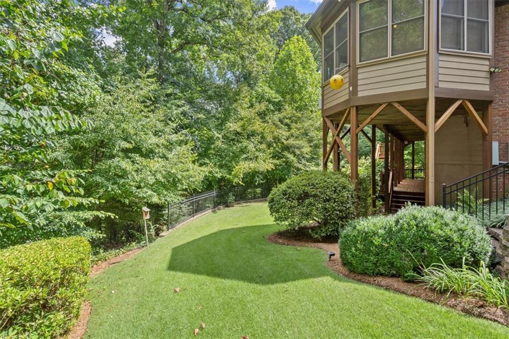 1836 Pemberton Place