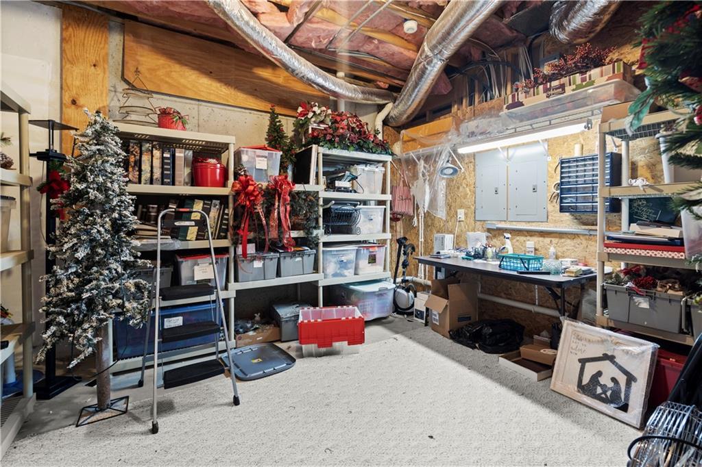 1836 Pemberton Place