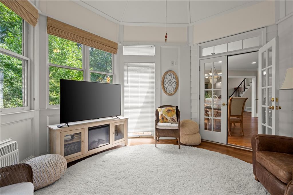 1836 Pemberton Place